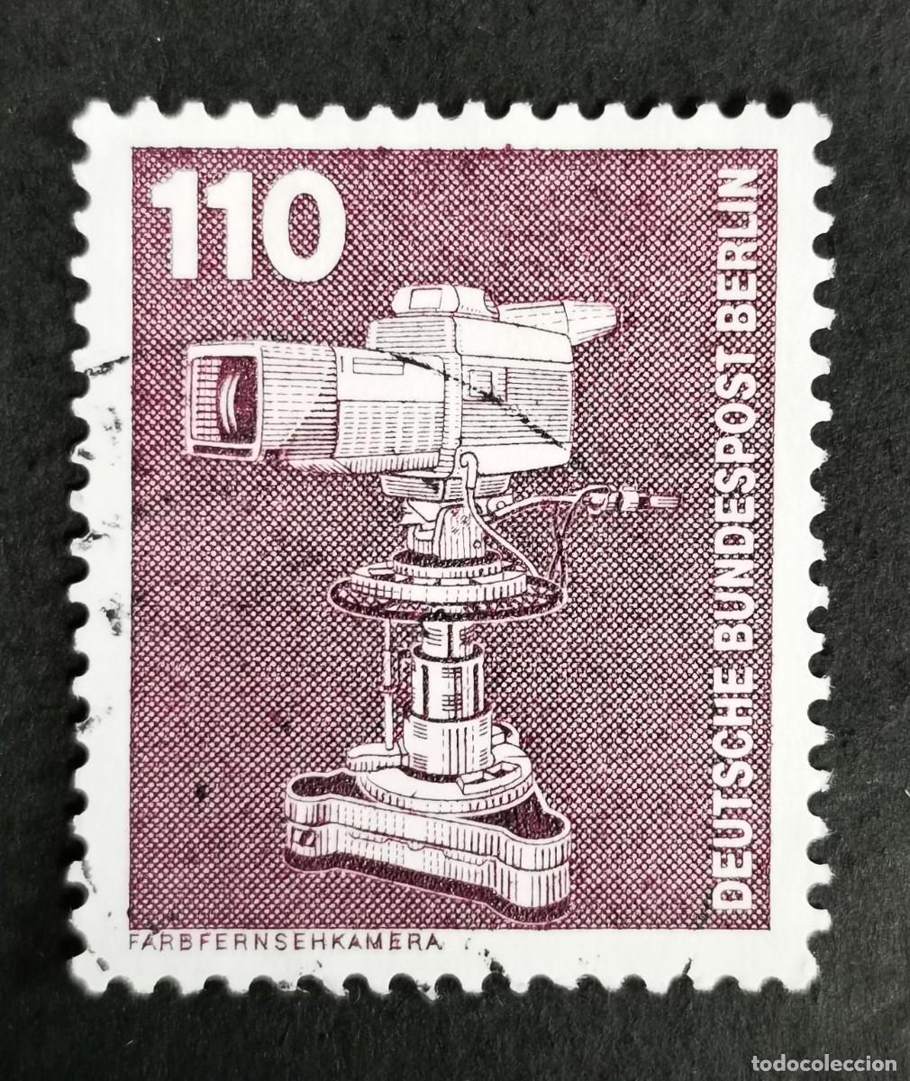 Sellos: Sello Alemania Berl&iacute;n 1982, Industria: C&aacute;mara de televisi&oacute;n a color, 110 Pf. Michel: DE-BE 668