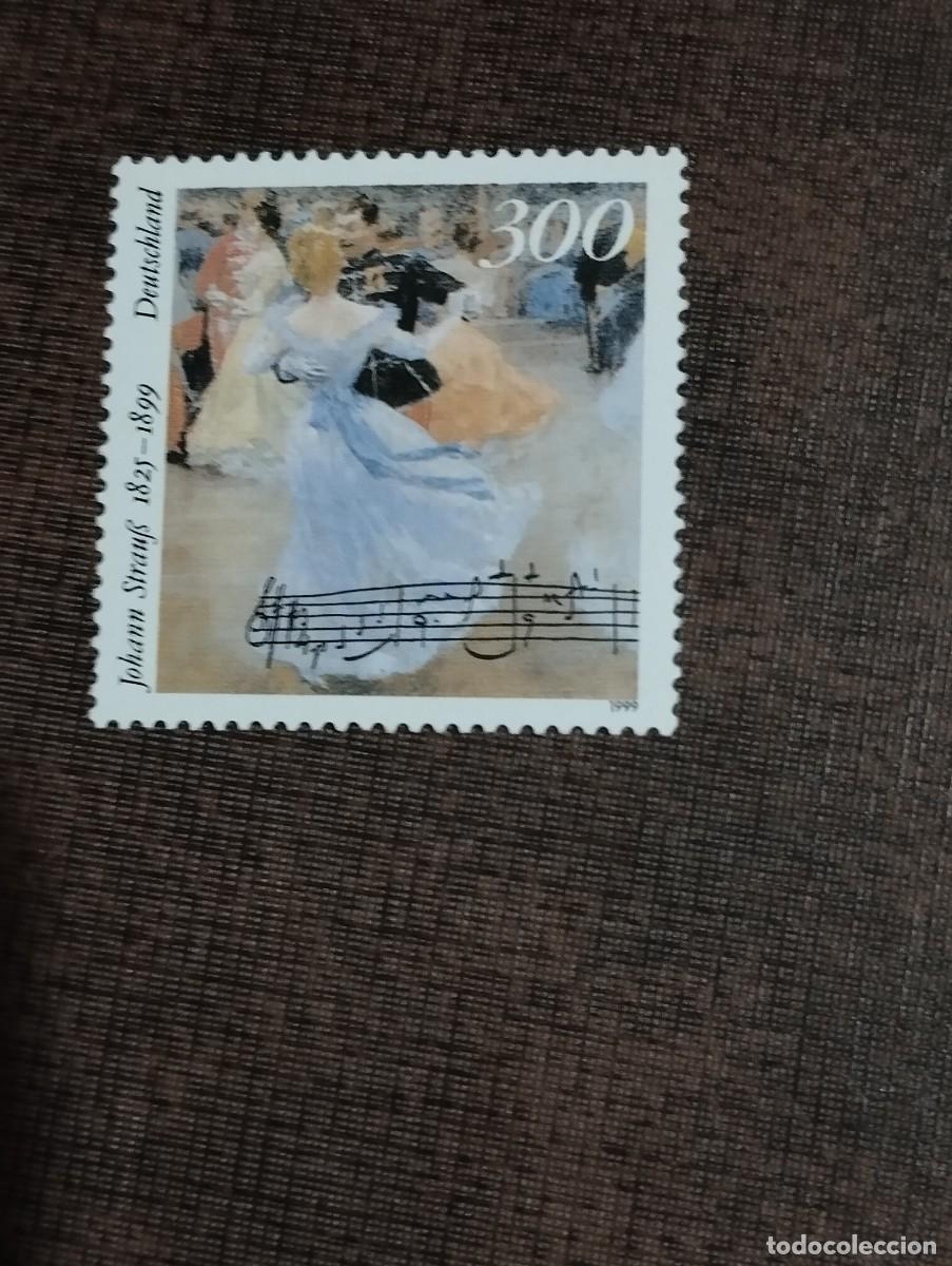 Sellos: 18.08/ Alemania Federal. 1999. 300 pf. Serie completa en nuevo
