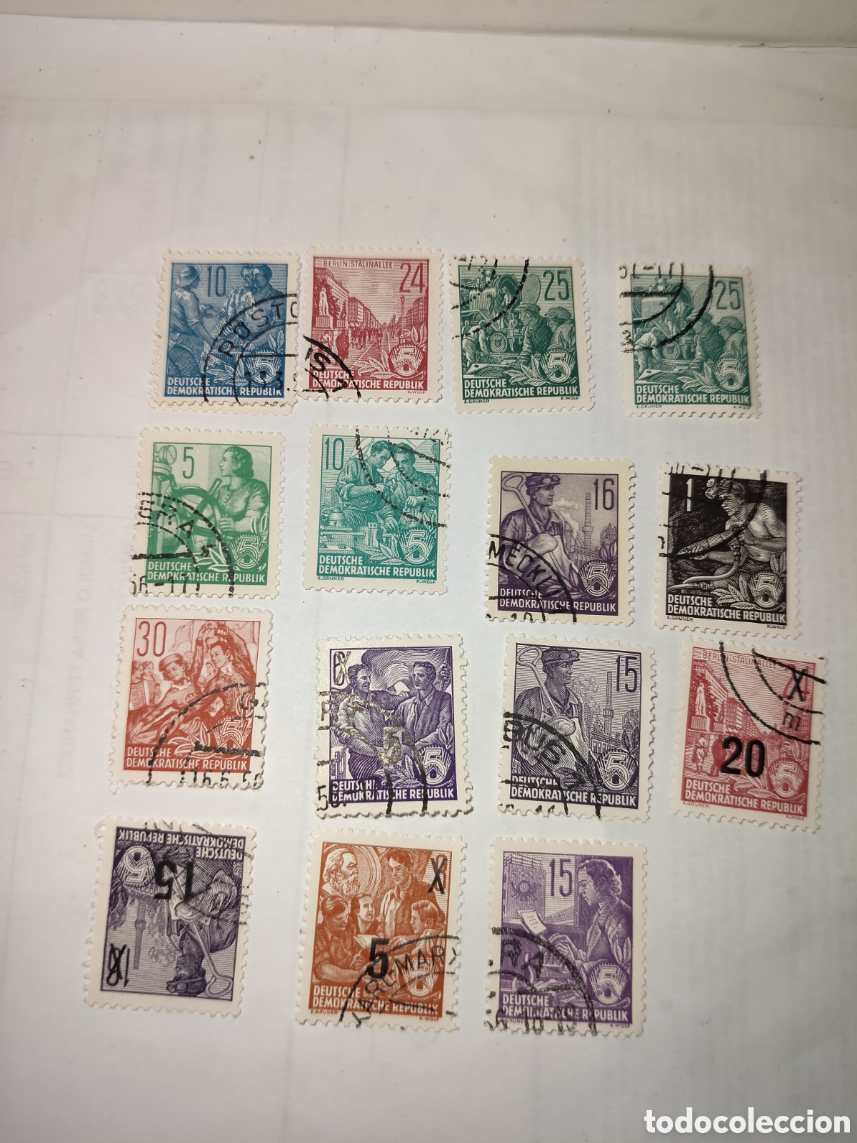 Sellos: 15 sellos de la Republica Democr&aacute;tica Alemana Plan Quinquenal Oficios 1953