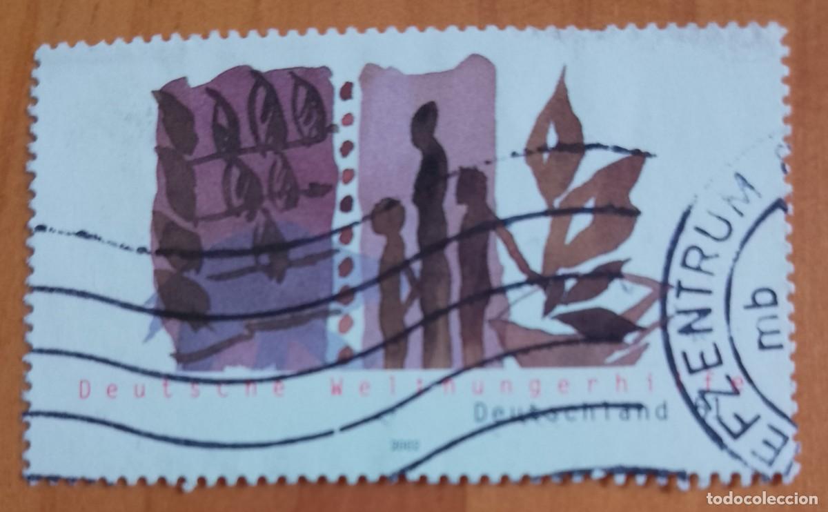 Sellos: ALEMANIA - V/F 51 - A&Ntilde;O 2002 - CAMPA&Ntilde;A CONTRA EL HAMBRE - YV 2099
