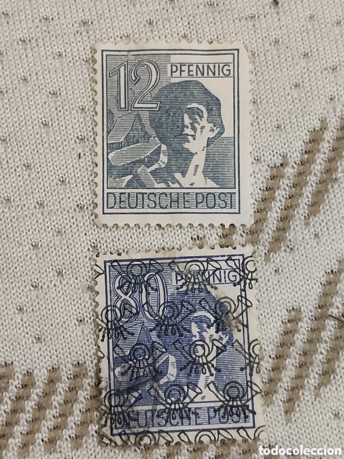Sellos: 2 Sellos alemanes Deutches Reich figura de un trabajador obrero 1947-48 usados