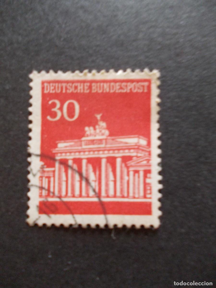 Briefmarken: Sello Deutsche Bundespost 30 Puerta de Brandeburgo RFA monumento alem&aacute;n Republica federal alemana