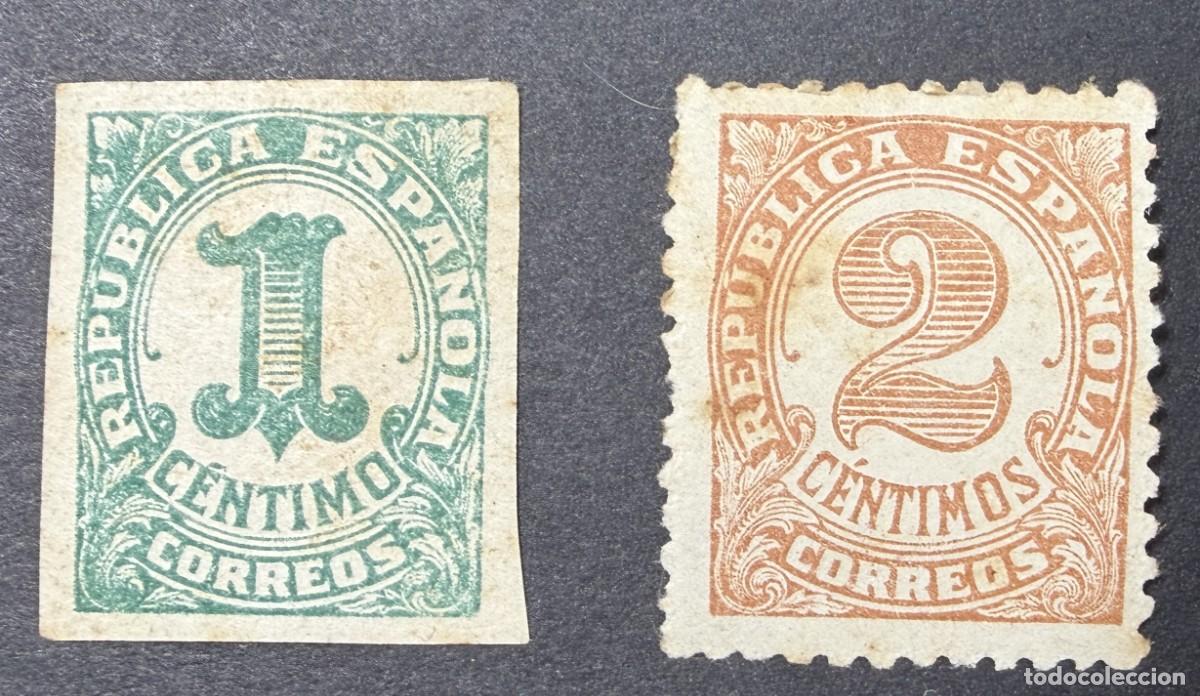 Sellos: ESPA&Ntilde;A, 1933. EDIFIL 677/78. CIFRAS. NUEVOS. CON FIJASELLOS