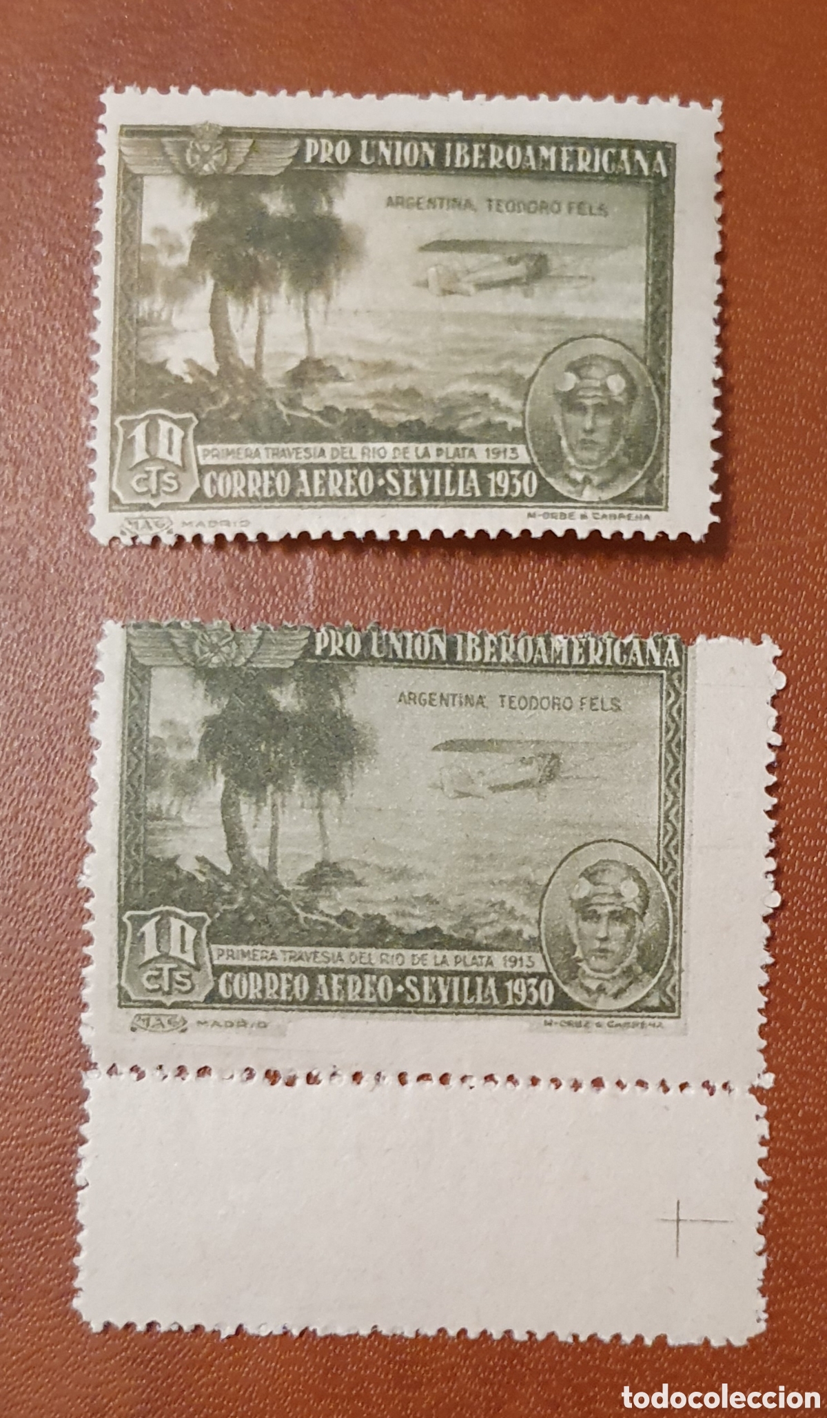 Sellos: Edifil 584 uno CENTRADO y otro borde de hoja