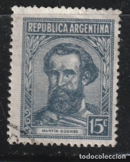 Sellos: ARGENTINA // YVERT 423 a) // 1942 ... USADO
