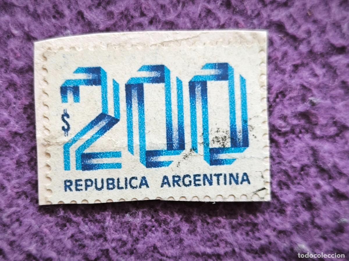 Sellos: Sello Argentina 200 Pesos Dise&ntilde;o Tipogr&aacute;fico Cl&aacute;sico Filatelia Coleccionismo