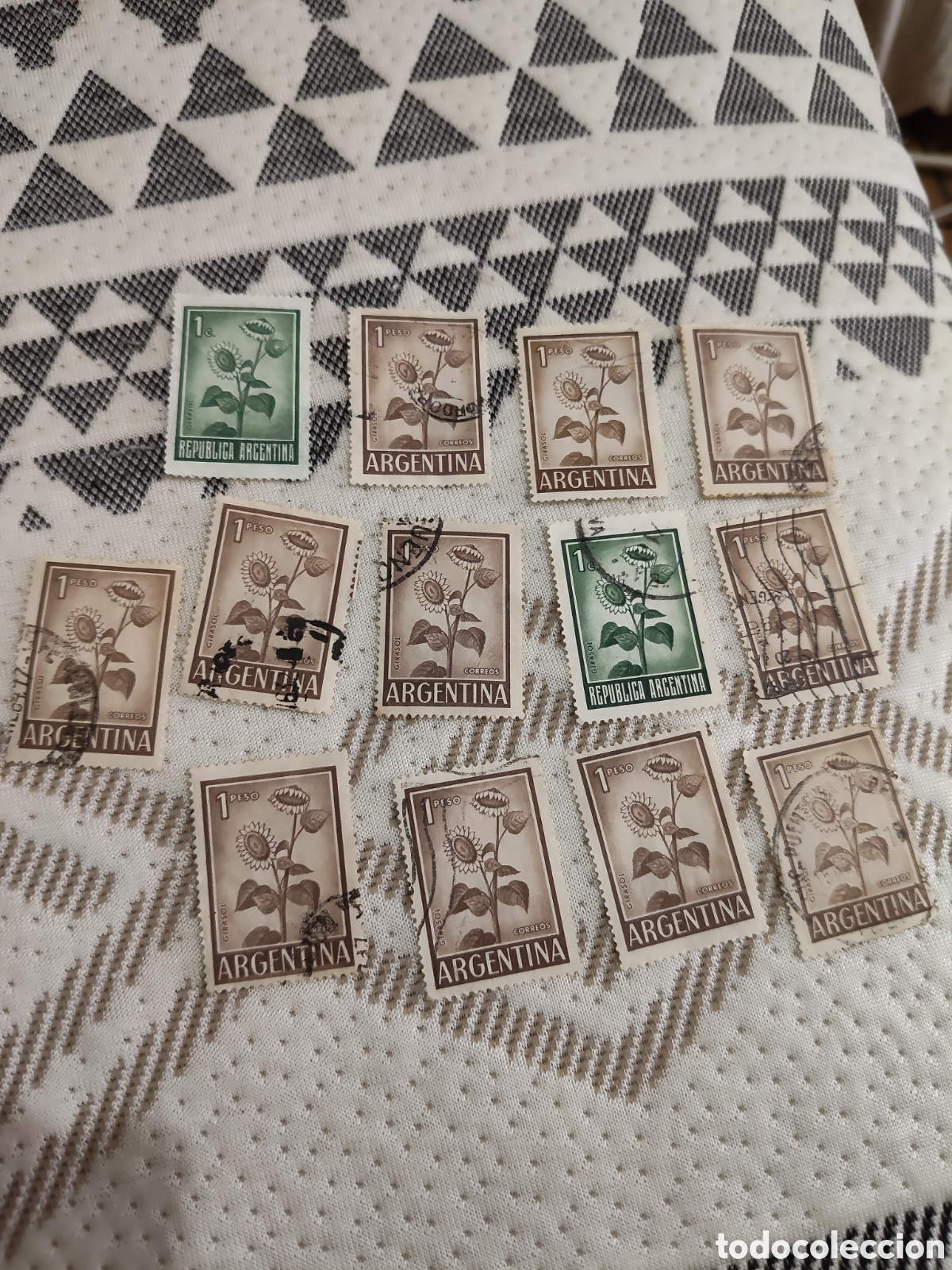 Sellos: 13 sellos de Argentina Girasol 1959-70 usado