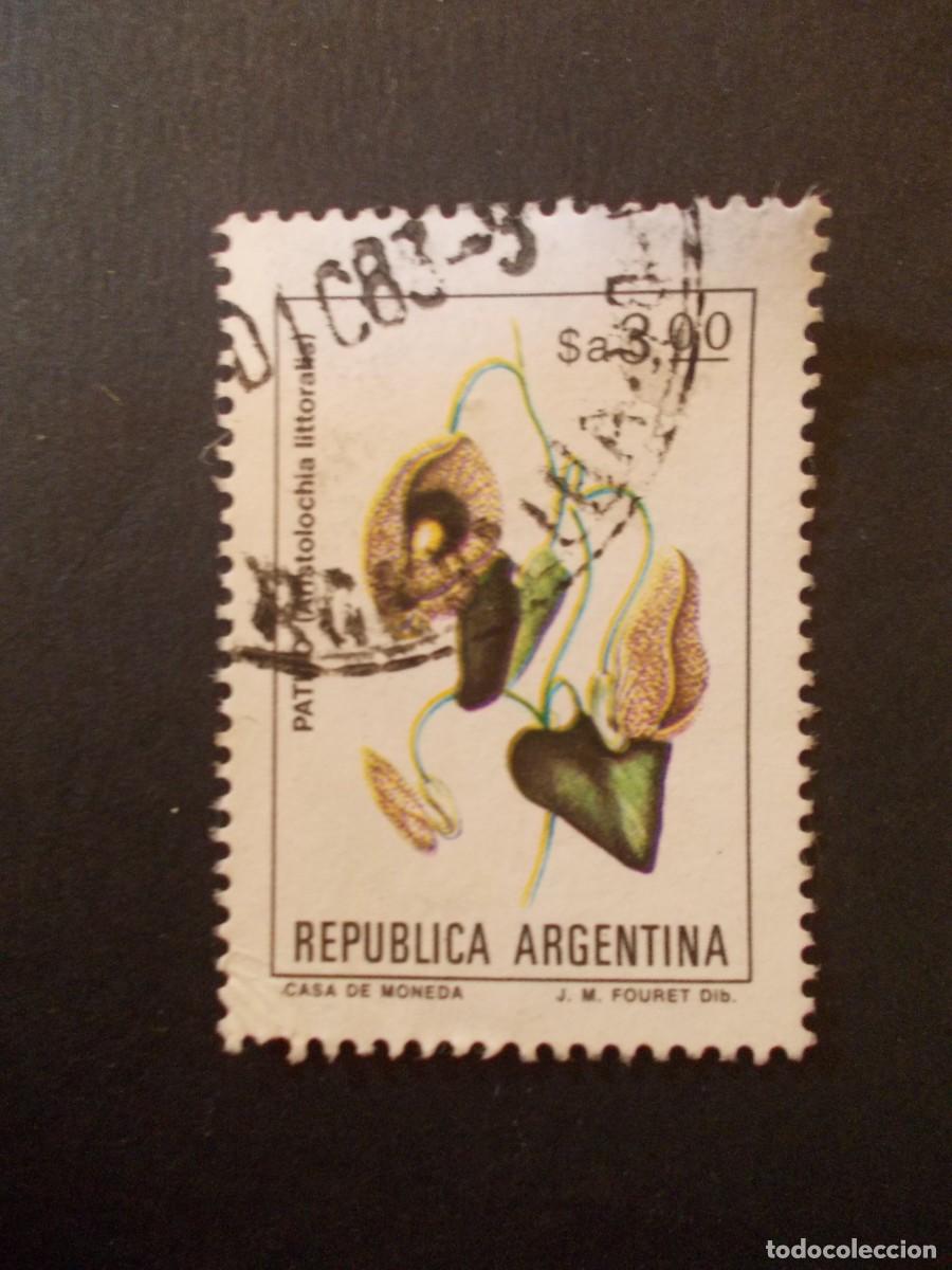 Timbres: Sello Aristolochia littoralis ₳3,00 Rep&uacute;blica Argentina filatelia botanica 1983 flor de patito pipa