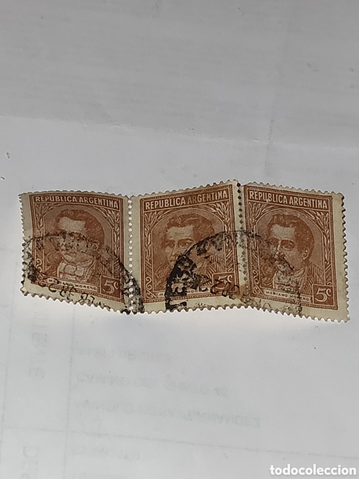 Sellos: Bloque de 3 sellos de Argentina Mariano Moreno ide&oacute;logo y promotor de la revoluci&oacute;n de Mayo 1935