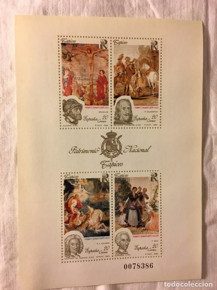 Selos: RA140 PLIEGO DE SELLO SELLOS PATRIMONIO NACIONAL TAPICES, NUMERADO 0078386