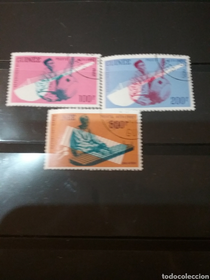 Stamps: Sellos R. Guinea mtdos/1962/Musica nativa. C. aereo/musicos/instrumentos/trajes tipicos/constumbres