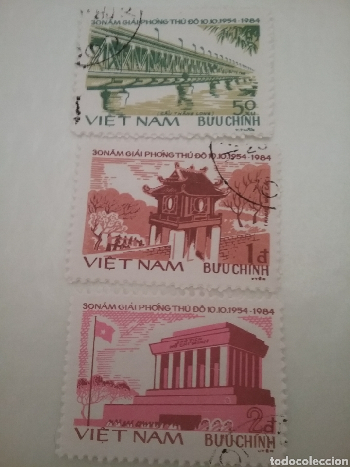 Sellos: Sellos R. D. Vietnam Norte mtdos/1984/XXX Aniv. liberacion Hanoi/puente/puerta/memorial/arquitectur