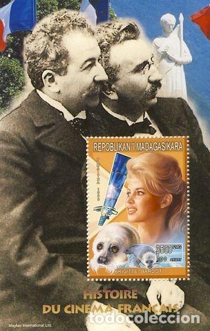 Sellos: MADAGASCAR. BRIGITTE BARDOT. CINE FRANCES. - Foto 1