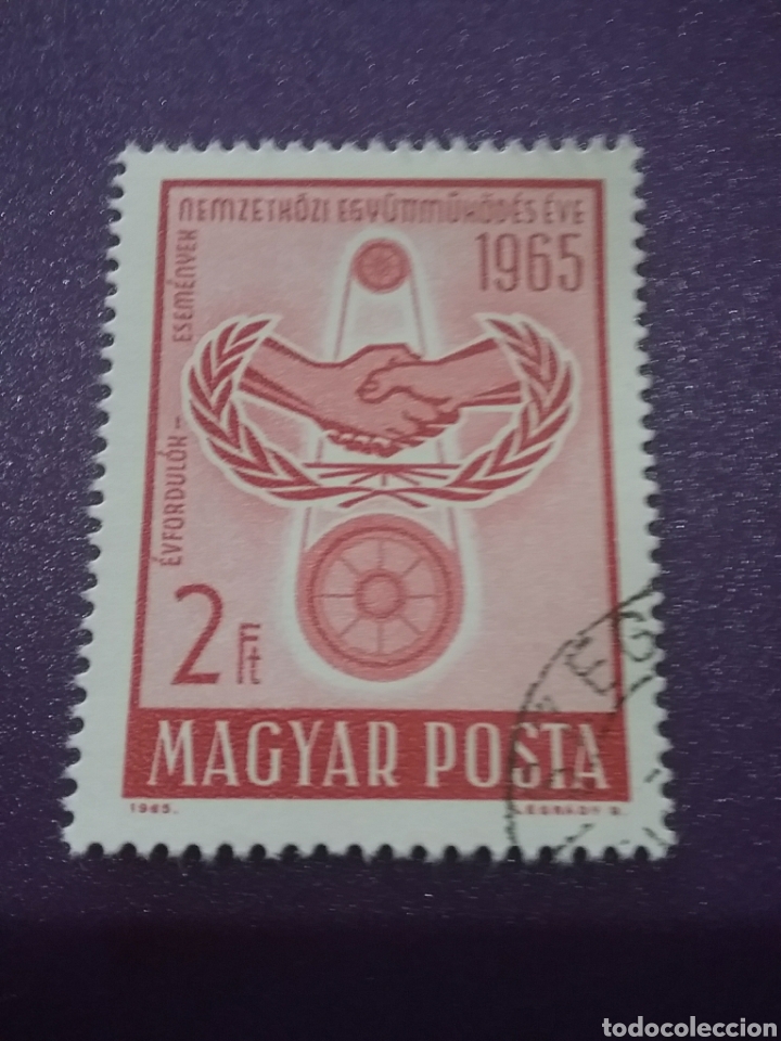 Sellos: Sello Hungr&iacute;a (Magyar P)mtdo/1965/20Aniv/Naciones/Unidas/polea/mano/emblema/simbolo/laurel/flora/rue