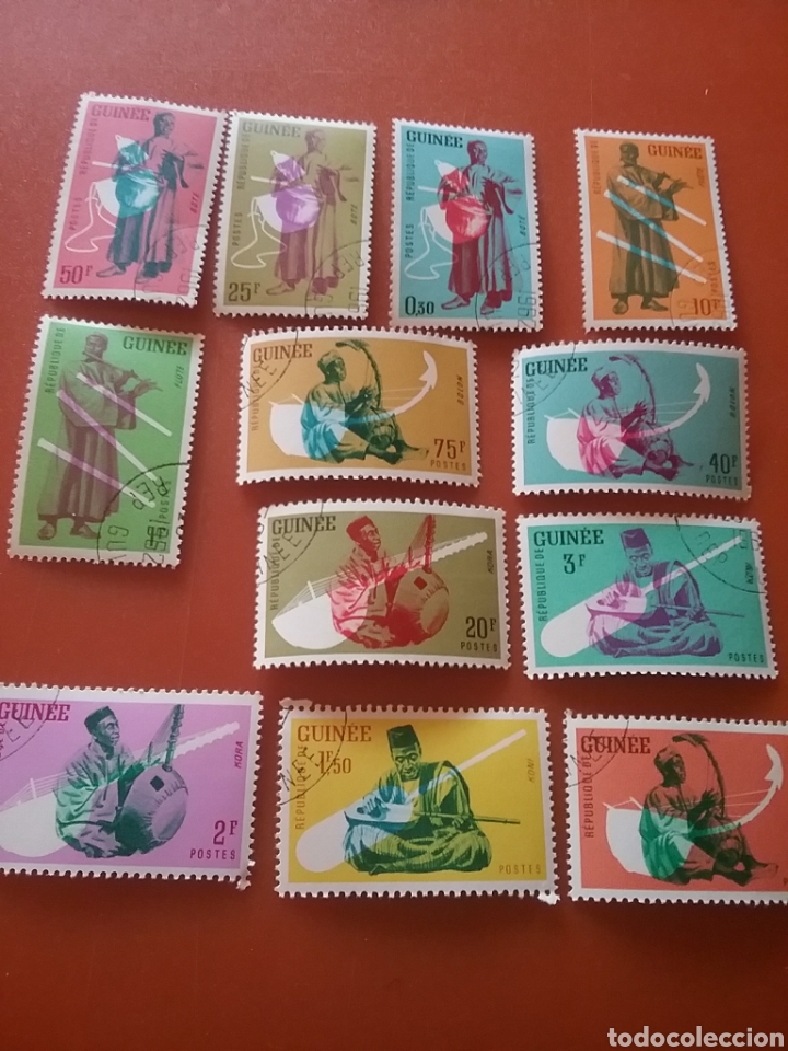 Selos: Sello R. Guinea mtdos/1962/Musica/nativa/musicos/instrumentos/traje/tipico/constumbres/folclore/arte