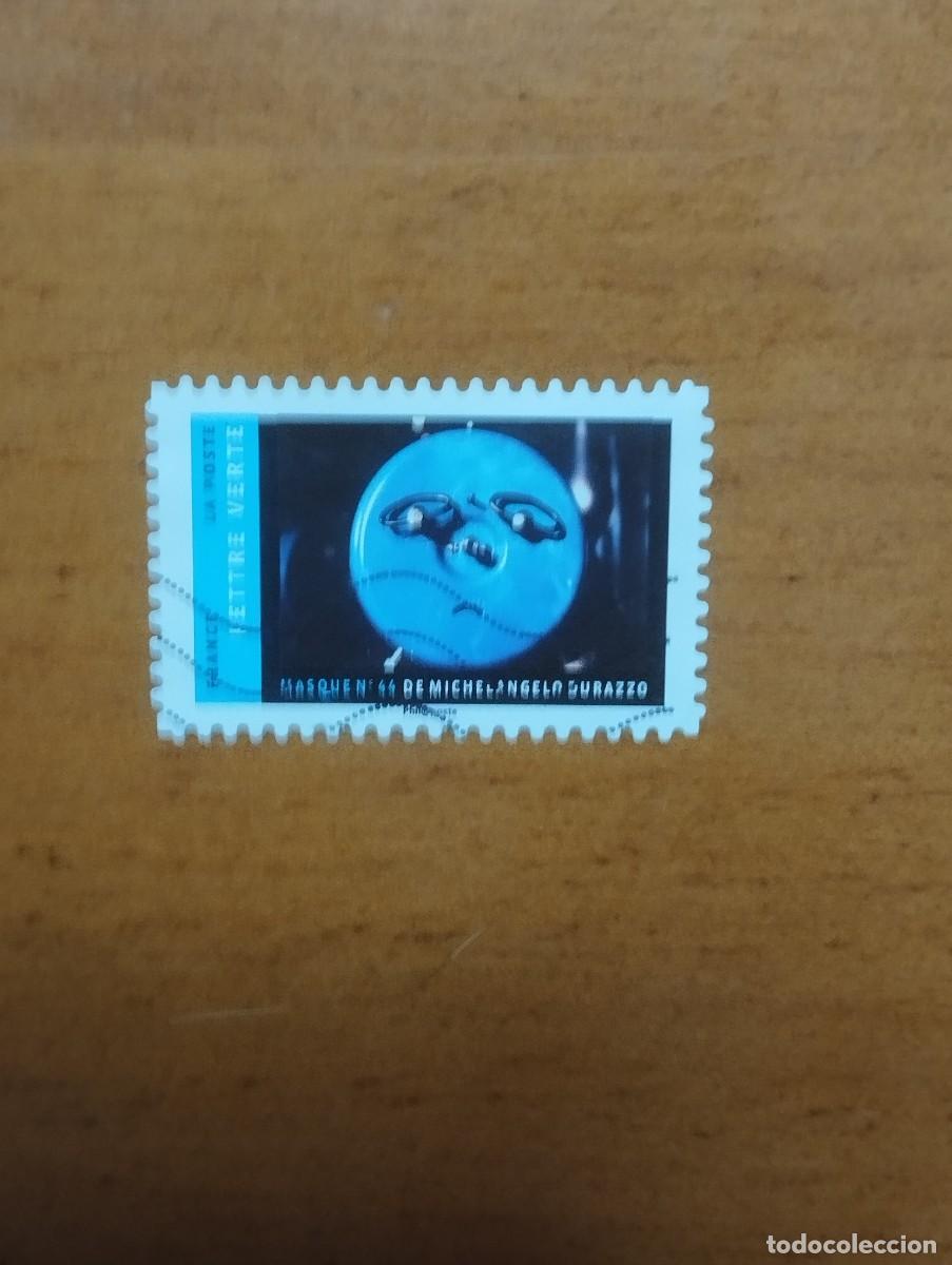 Sellos: 22.04/ Francia. Autoadhesivo. Sello en usado . Buson.