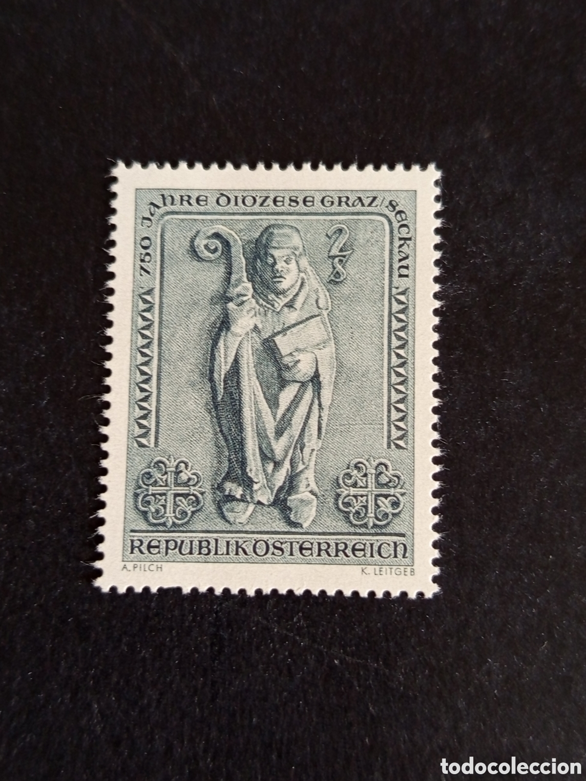 Sellos: AUSTRIA, 1968. Obispado de Graz-Seckau. Estatua capitel Abad&iacute;a. Yvert 1100. Pedido m&iacute;nimo 3 &euro;.