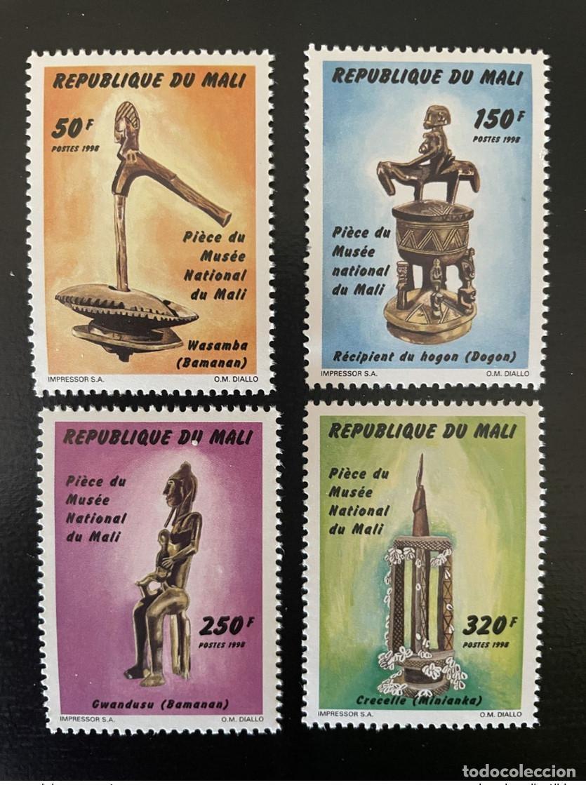 Sellos: Mali 1998 Mi. 2120 - 2123 piezas del Museo Nacional Art Kunst 4 val. 5 MNH