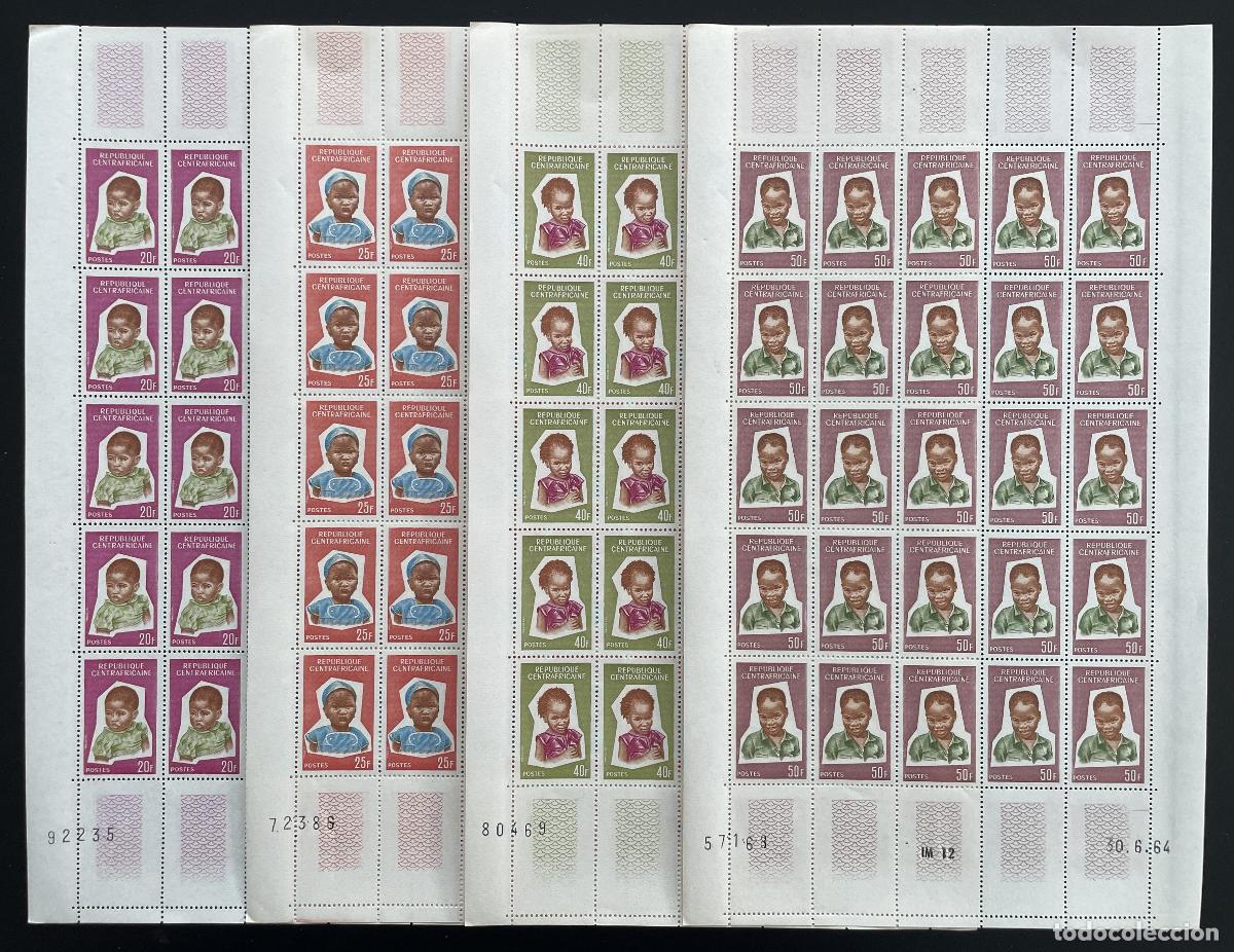 Sellos: Centroafricana 1964 YT 37-40 tabl&oacute;n infantil retratos trajes tradicionales