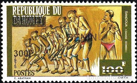 Sellos: Ben&iacute;n 2009 Mi. 1516 sobrecargado 300F sobre 100F danza Somba Sandoja