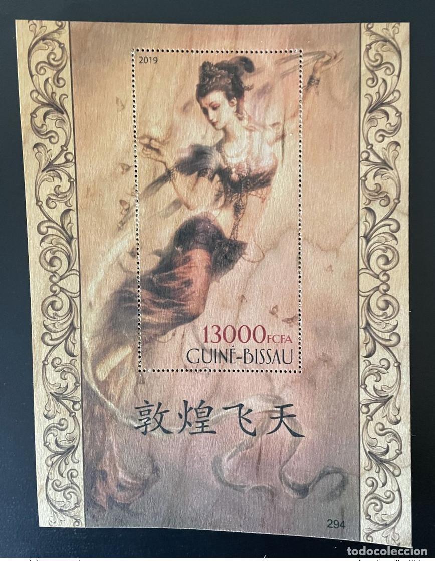 Sellos: Guinea-Bis&aacute;u 2019 Mi. Bl. 1882 budismo arte volador Apsara Dunhuang Wood