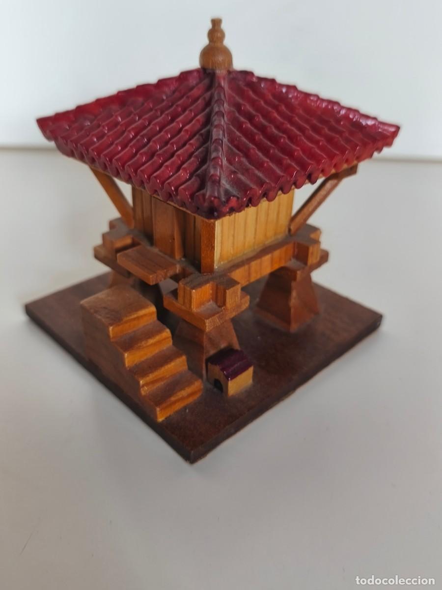 Sellos: H&oacute;rreo asturiano de madera artesanal &ndash; miniatura vintage &ndash; cofre