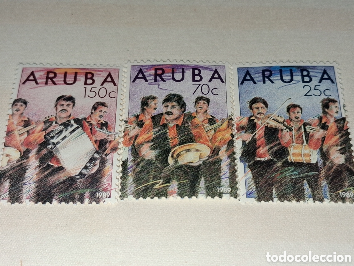 Sellos: Sello Aruba nuevo 1989. A&ntilde;o nuevo. M&uacute;sicos dande. Folclore. Trajes. Disfraz. Danza. Fiesta. Celebrac