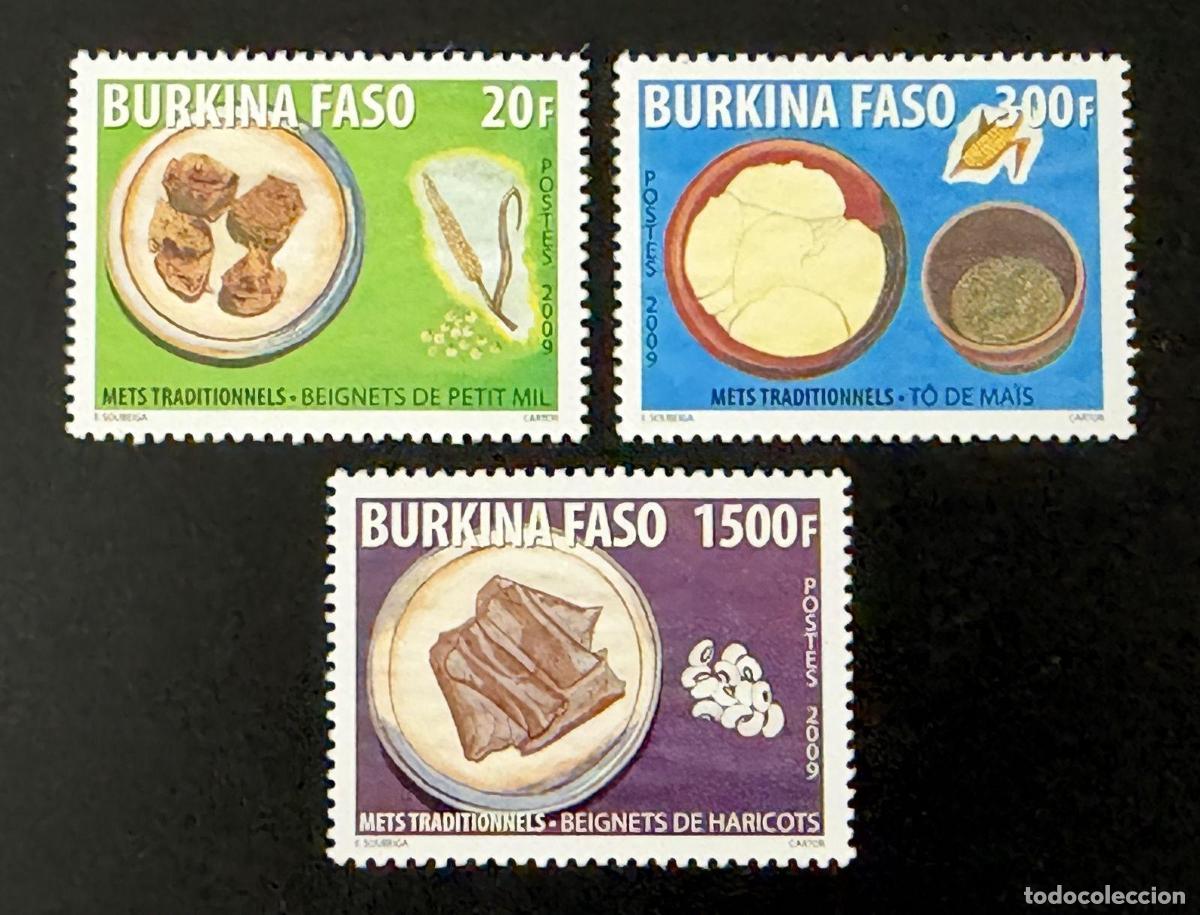 Sellos: Burkina Faso 2009 Mi. 1923-1925 comidas tradicionales bu&ntilde;uelos t&ocirc; ma&iacute;z
