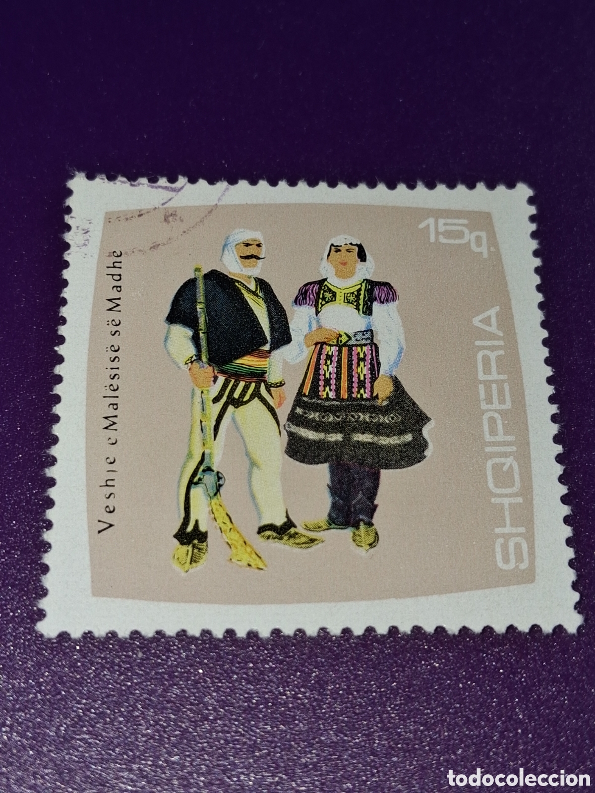 Selos: Sello (1/8v) Albania mtdo 1967. Trajes t&iacute;picos. Tradicionales. Danza. Disfraz. Artesania. Folclore.