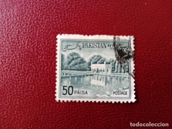 Briefmarken: PAKIST&Aacute;N - PAQUIST&Aacute;N - VALOR FACIAL 50 PAISA - A&Ntilde;O 1964 - JARDINES DE SHALIMAR - YV 187 MI 186