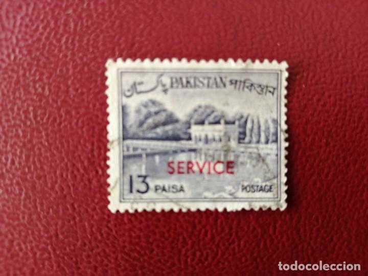 Briefmarken: PAKIST&Aacute;N - PAQUIST&Aacute;N - VALOR FACIAL 13 PAISA - A&Ntilde;O 1962 - JARDINES DE SHALIMAR - SERVICE EN ROJO