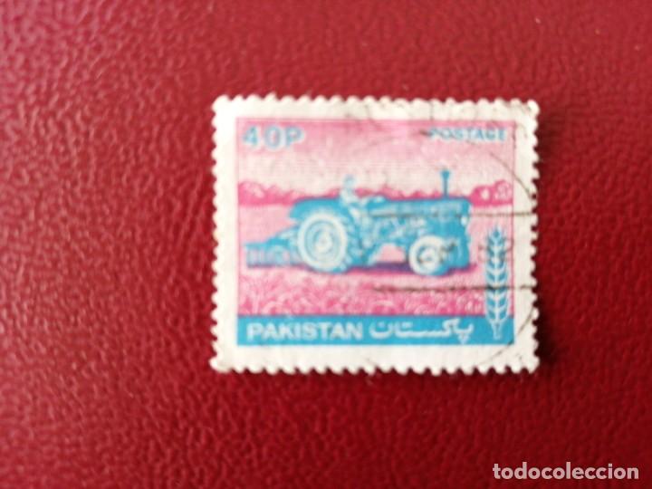 Briefmarken: PAKIST&Aacute;N - PAQUIST&Aacute;N - VALOR FACIAL 40 P - A&Ntilde;O 1978 - AGRICULTURA - TRACTOR