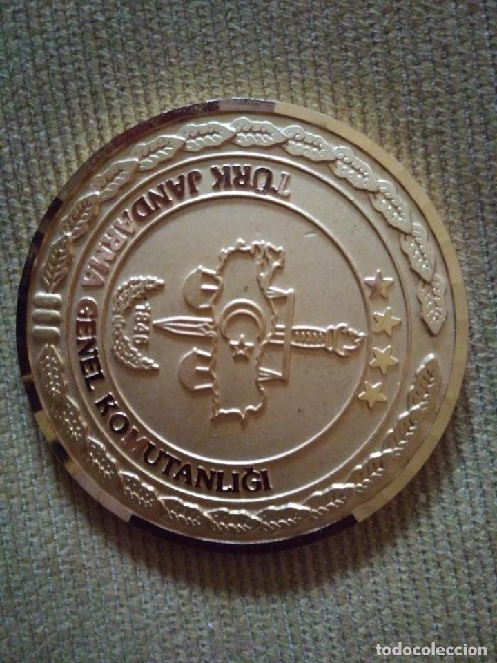 Briefmarken: Dos Medalla conmemorativa de la gendarmer&iacute;a turca en bronce desde 1846