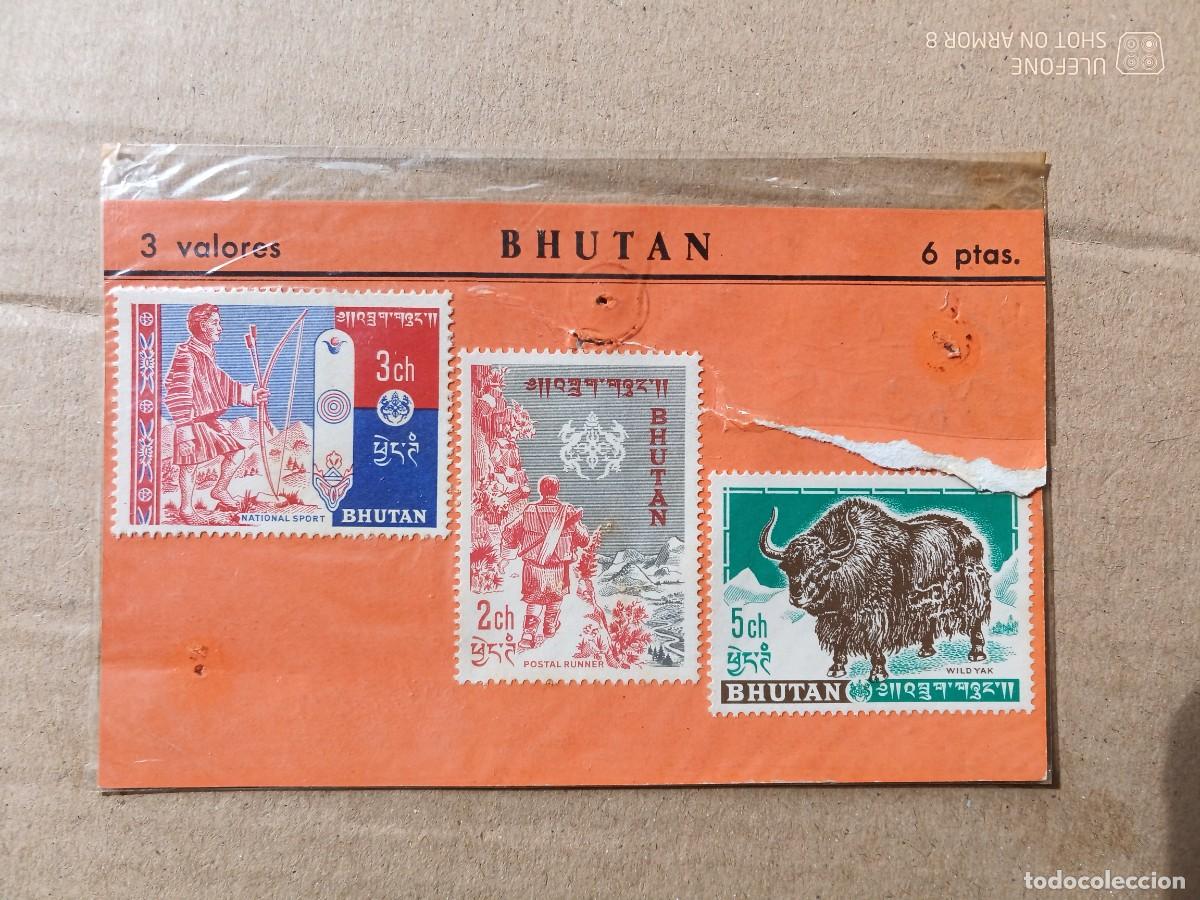 Sellos: BHUTAN - 3 VALORES - Foto 1