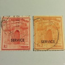 Sellos: PAKISTAN 1963 - MEZQUITAS, EDIFICIOS - CHHOTA SONA MASJID - 2 VALORES, SOBREIMPRESIÓN ”SERVICE”.