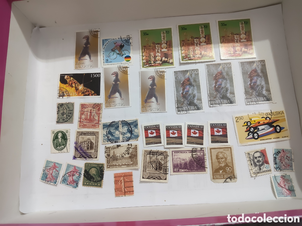 Sellos: 32 Sellos del mundo antiguos y de los a&ntilde;os 70 variados
