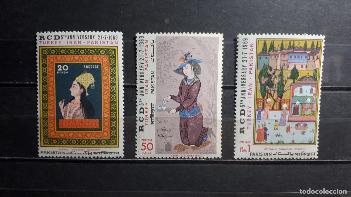 Sellos: PAKIST&Aacute;N. A&Ntilde;O 1969. **. YVERT 271/3