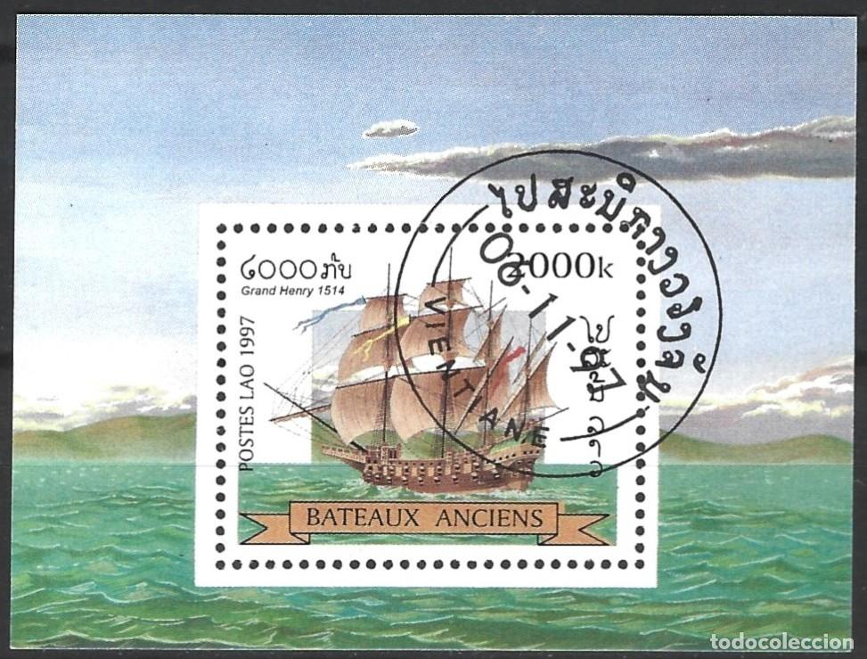 Sellos: LAOS - 1997 - BLOQUE CON UN BARCO ANTIGUA VELERO - BLOQUE ESTAMPADO