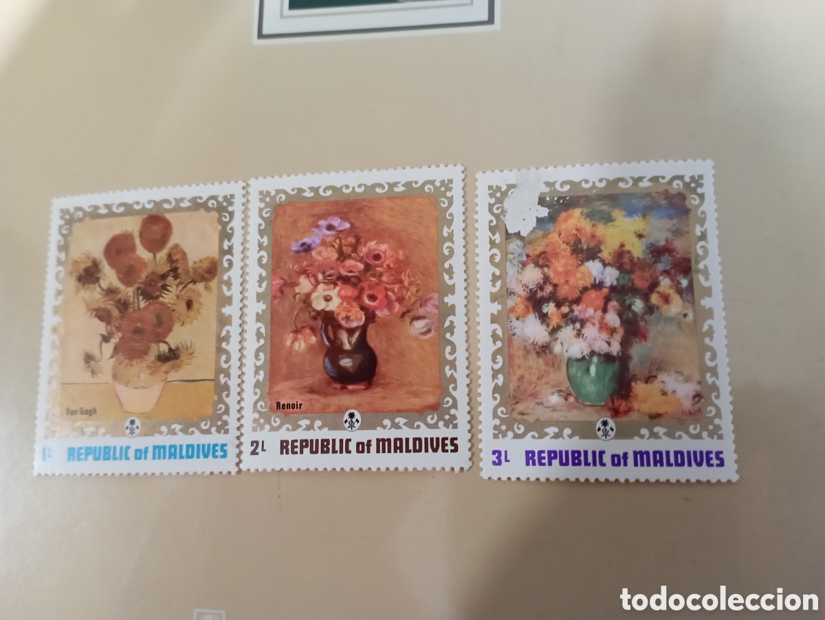 Sellos: 3 sellos de la Republica de Maldivas. Van Gogh, Renoir.