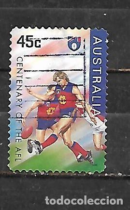 Sellos: 1996: Centenario de la liga nacional de f&uacute;tbol australiano - Fitzroy (usado) autoadhesivo