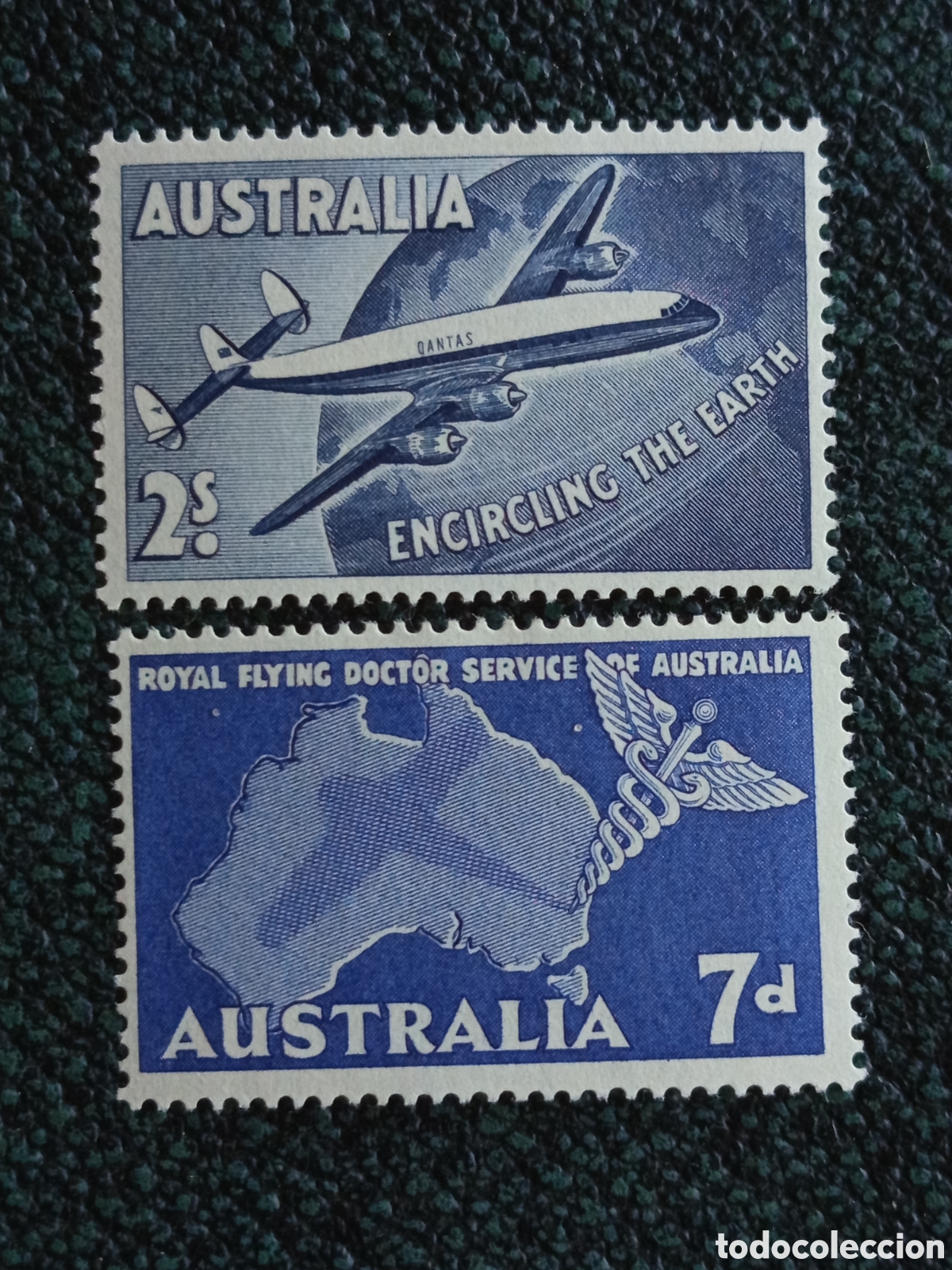 Sellos: Australia 1958/59 Pareja Aviaci&oacute;n Qantas y Royal Flying Doctor Service MNH