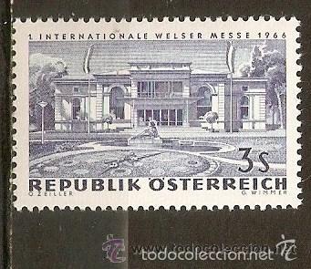 Sellos: Austria 1966 Ivert 1050 *** 1&ordf; Feria Internacional de Wels - Edificio de la Feria - Foto 1