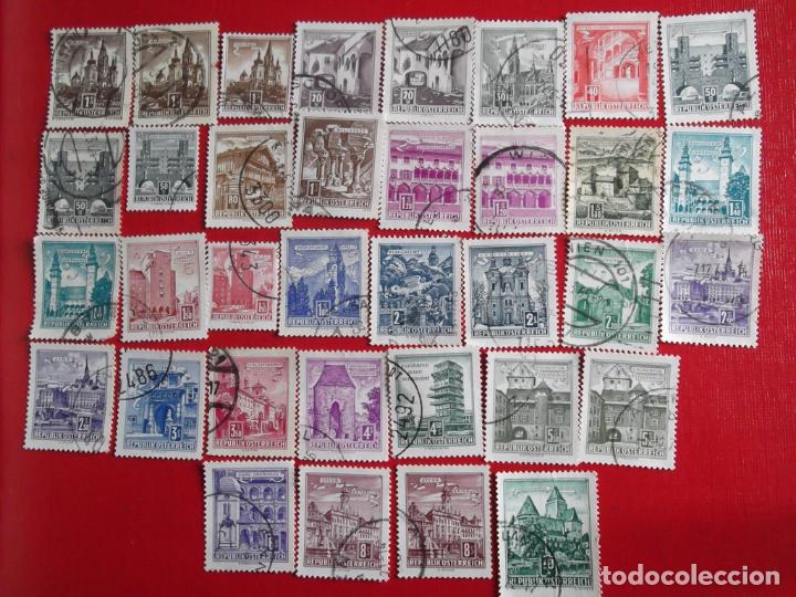 Sellos: Austria. 35 Sellos usados de Monumentos y edificios. Ref: e372 - Foto 1