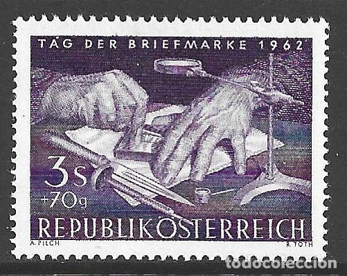 Sellos: AUSTRIA 965** - A&Ntilde;O 1962 - DIA DEL SELLO - Foto 1
