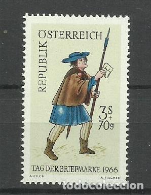 Sellos: AUSTRIA- 1965/66 ** UNIFORME MILITAR - Foto 1