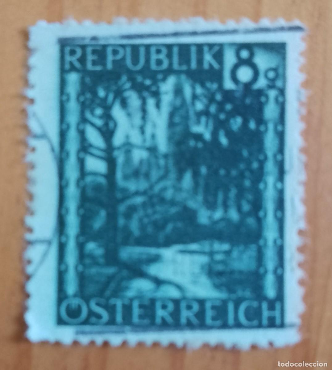Sellos: AUSTRIA - V/F 8 G - PAISAJE CON IGLESIA AL FONDO.
