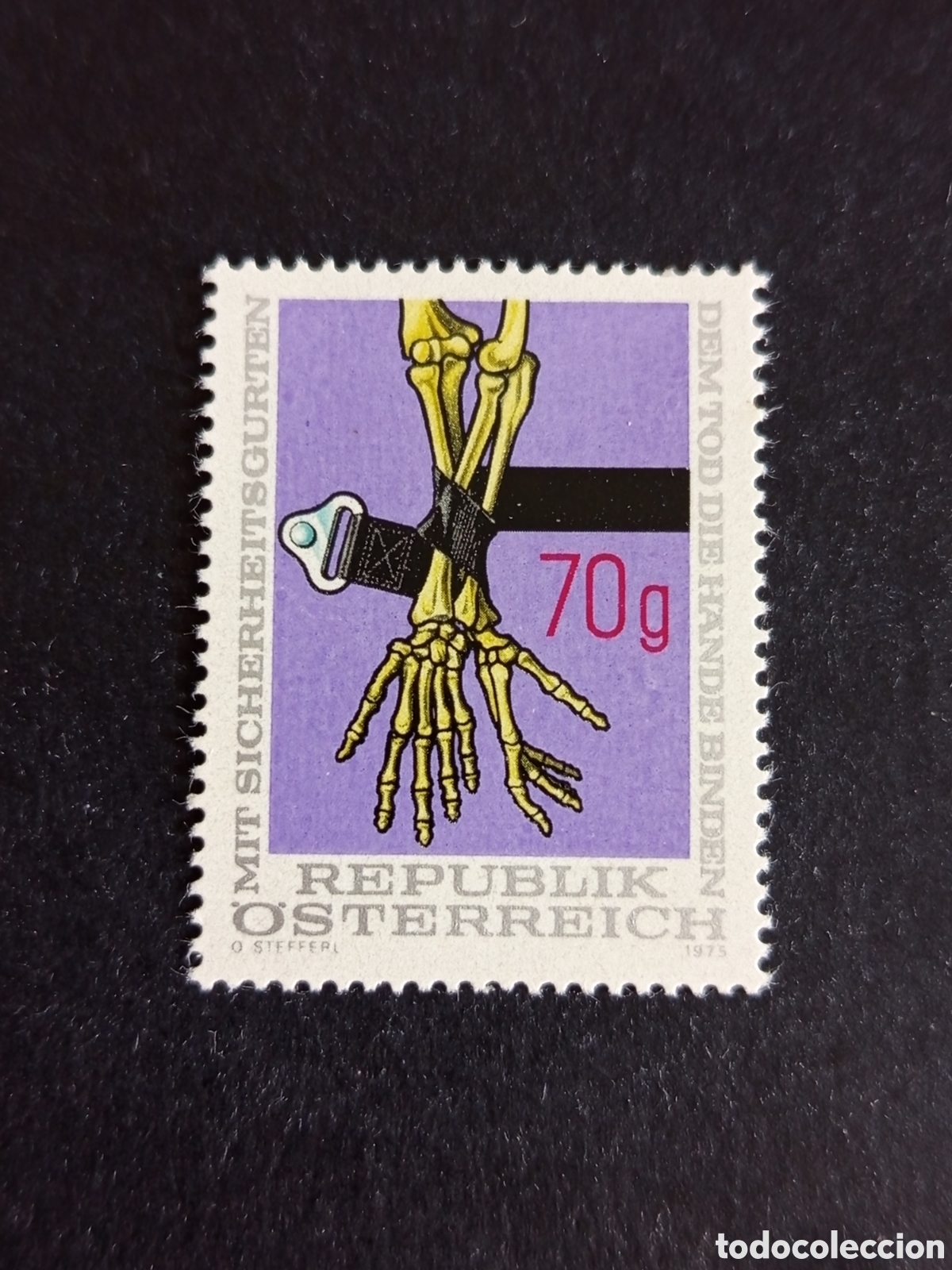 Sellos: AUSTRIA, 1975. Cintur&oacute;n de seguridad. Yvert 1312. Pedido m&iacute;nimo 3 &euro;. Ver fotos. Serie completa