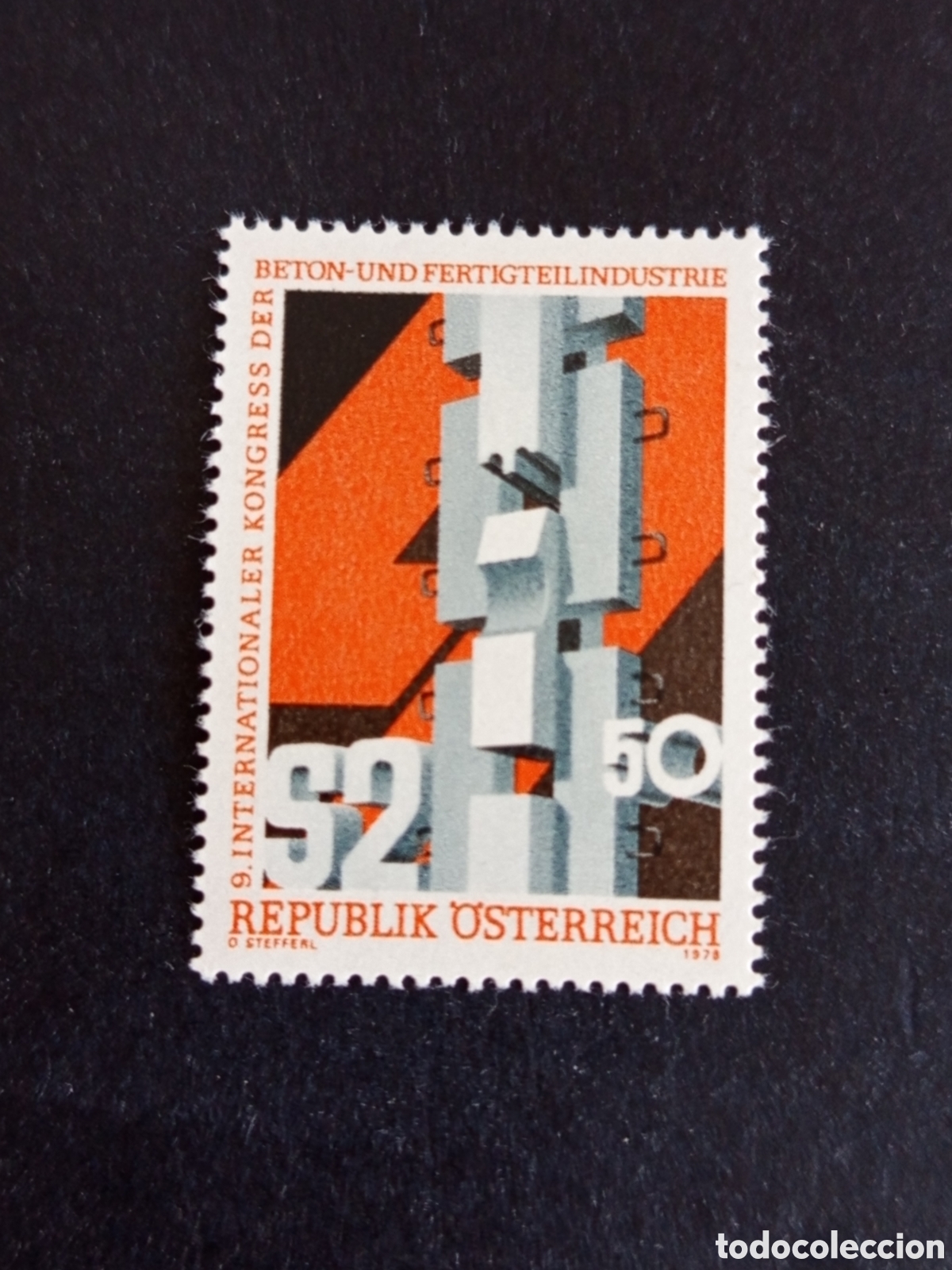 Sellos: AUSTRIA, 1978. Congreso hormig&oacute;n. Columna. . Yvert 1414. Pedido m&iacute;nimo 3 &euro;. Ver fotos.Serie completa