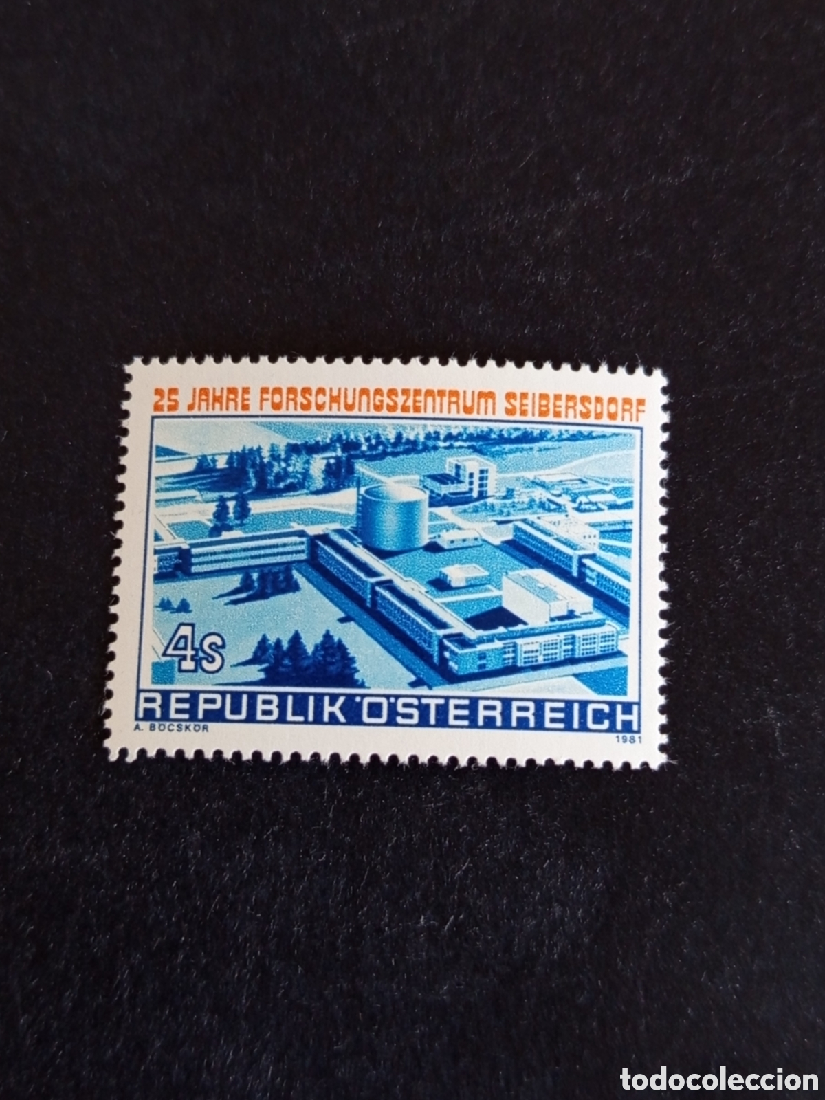 Sellos: AUSTRIA, 1981. 25 Aniversario Centro de investigaci&oacute;n. Edificio. Yvert 1502. Pedido m&iacute;nimo 3 &euro;.