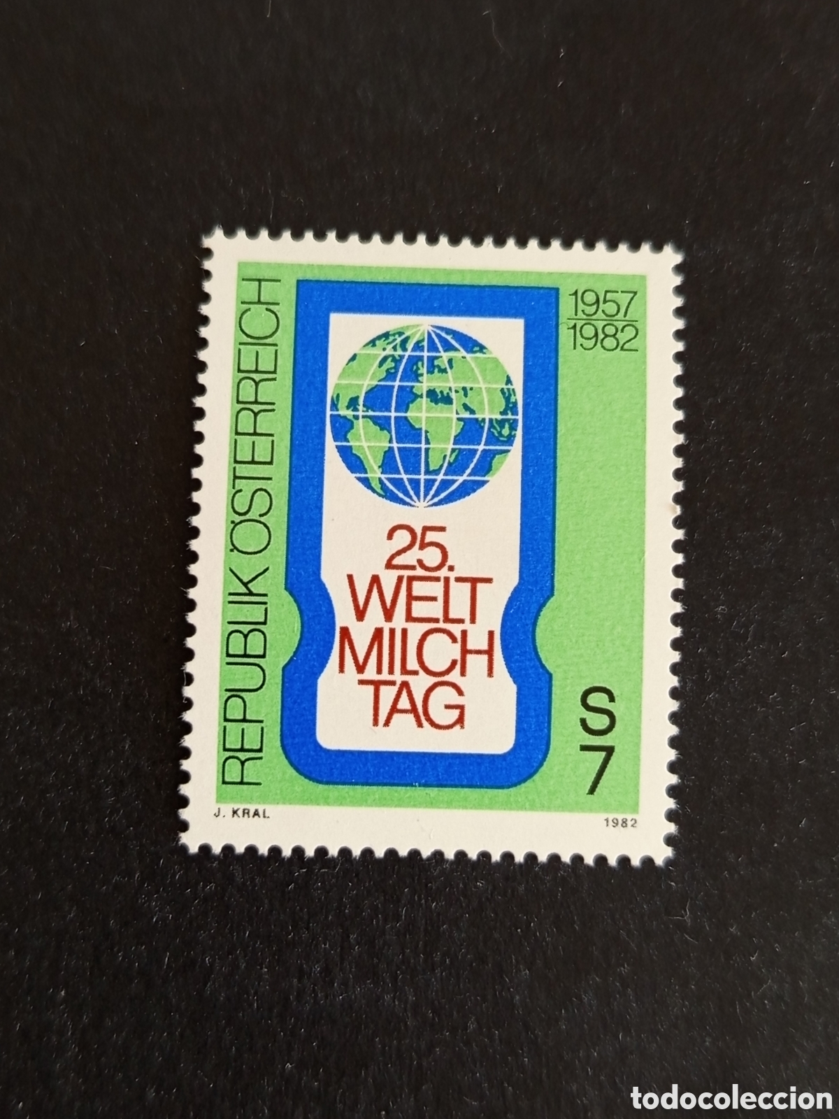 Sellos: AUSTRIA, 1982. D&iacute;a Mundial de la leche. Yvert 1534. Pedido m&iacute;nimo 3 &euro;. Ver fotos. Serie completa